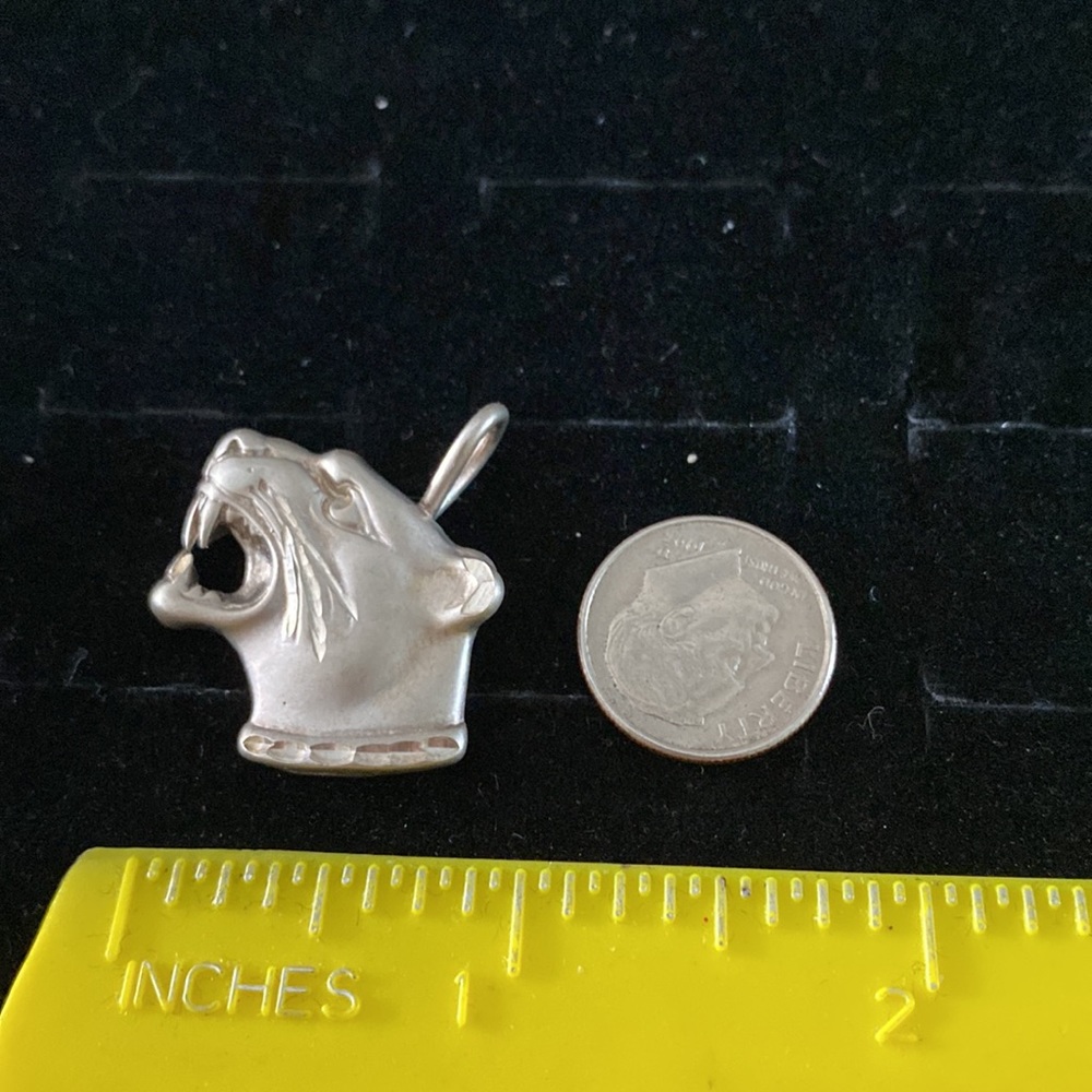 Vintage sterling silver pendant. P2 - Picture 3 of 4